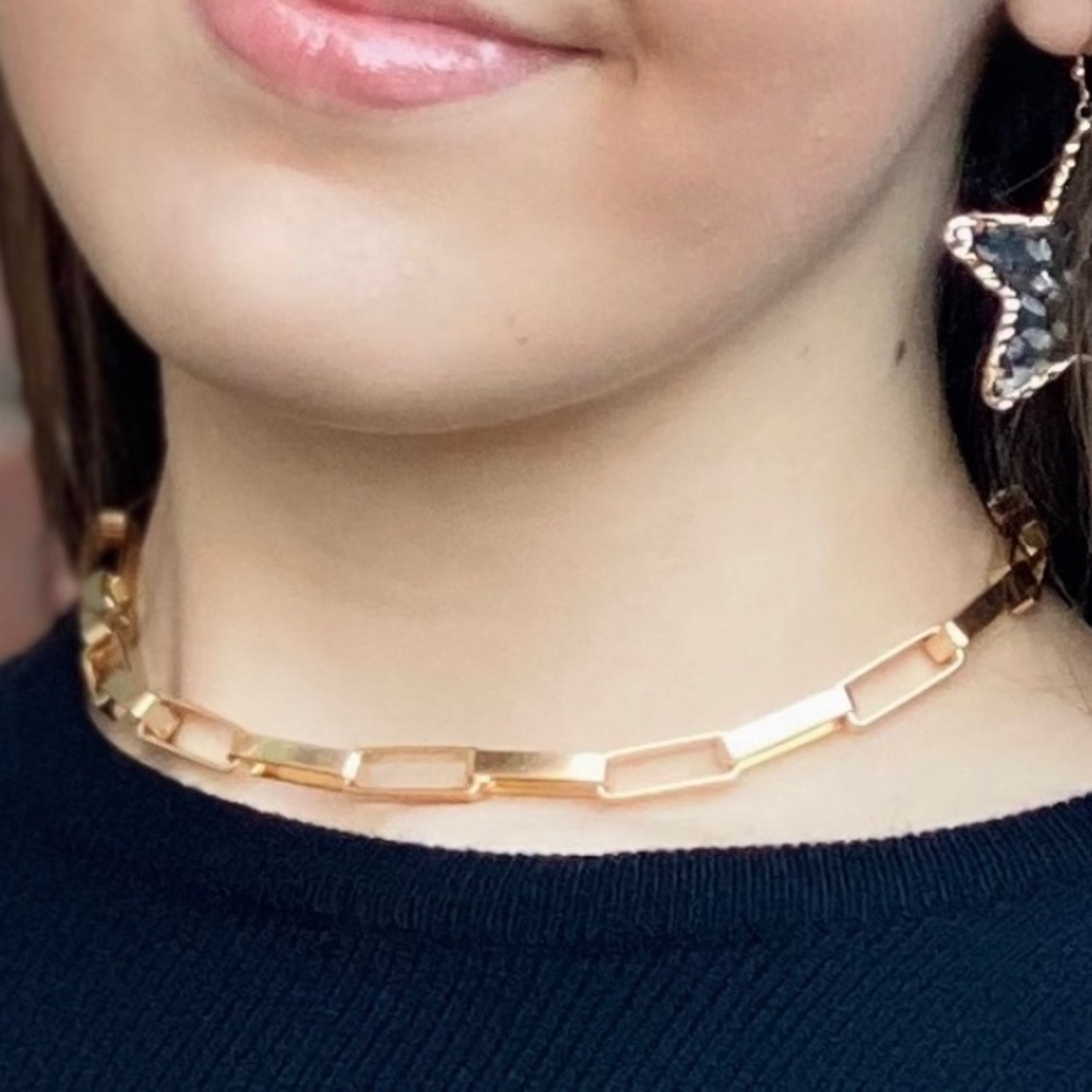 Boutique Gold chain Choker